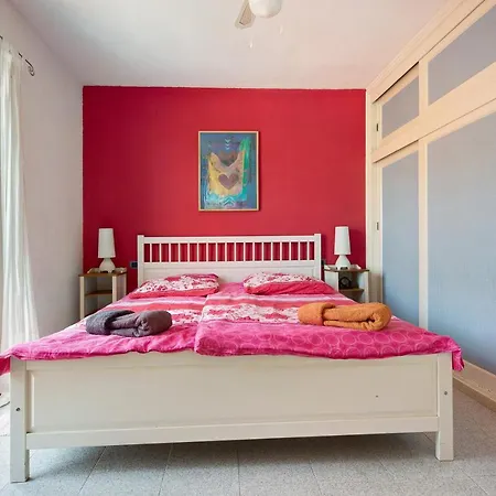 בית נופש Casa Sarita ארונה